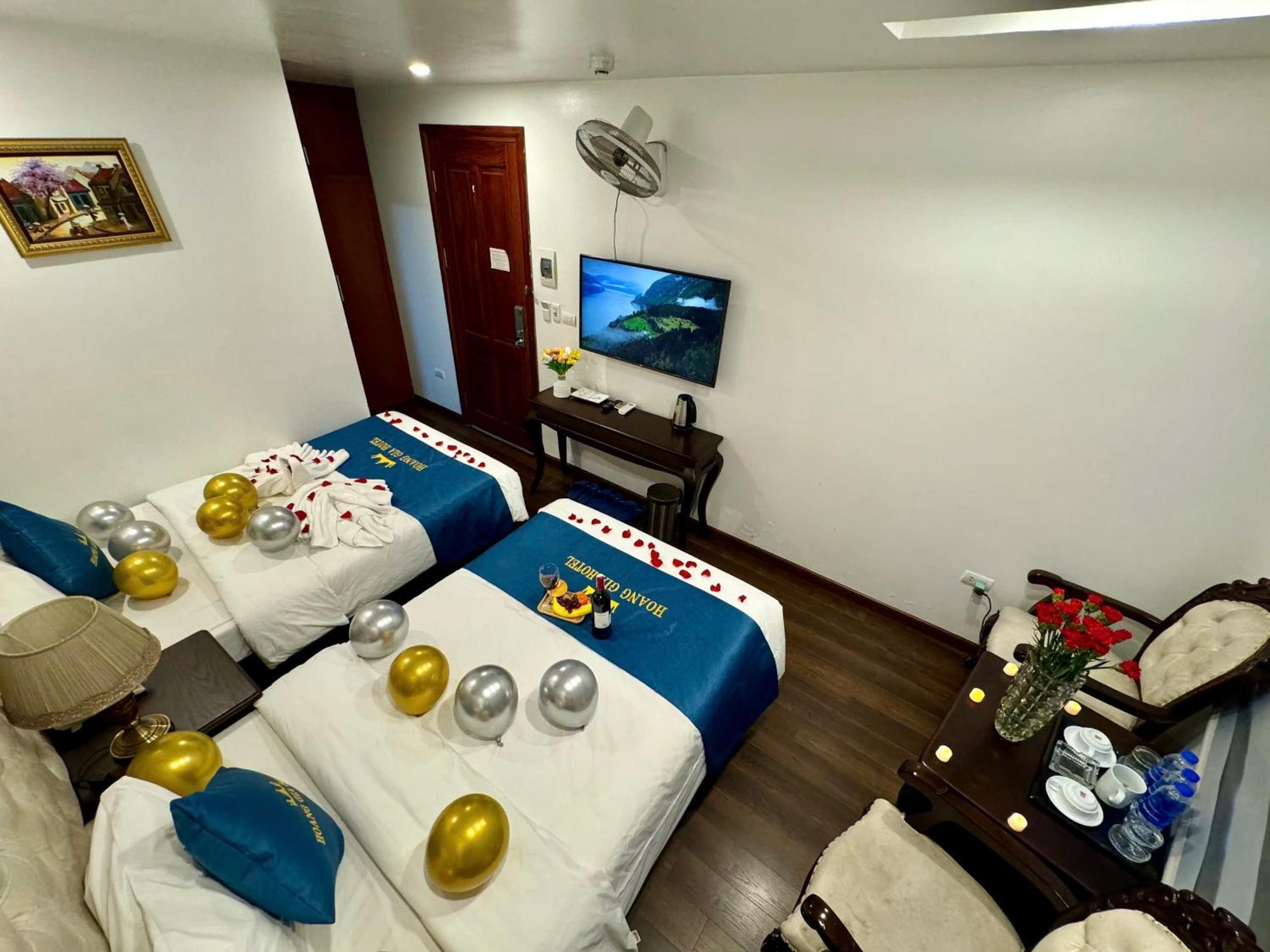 Hoang Gia Hotel Nhan Hoa Ханой Экстерьер фото
