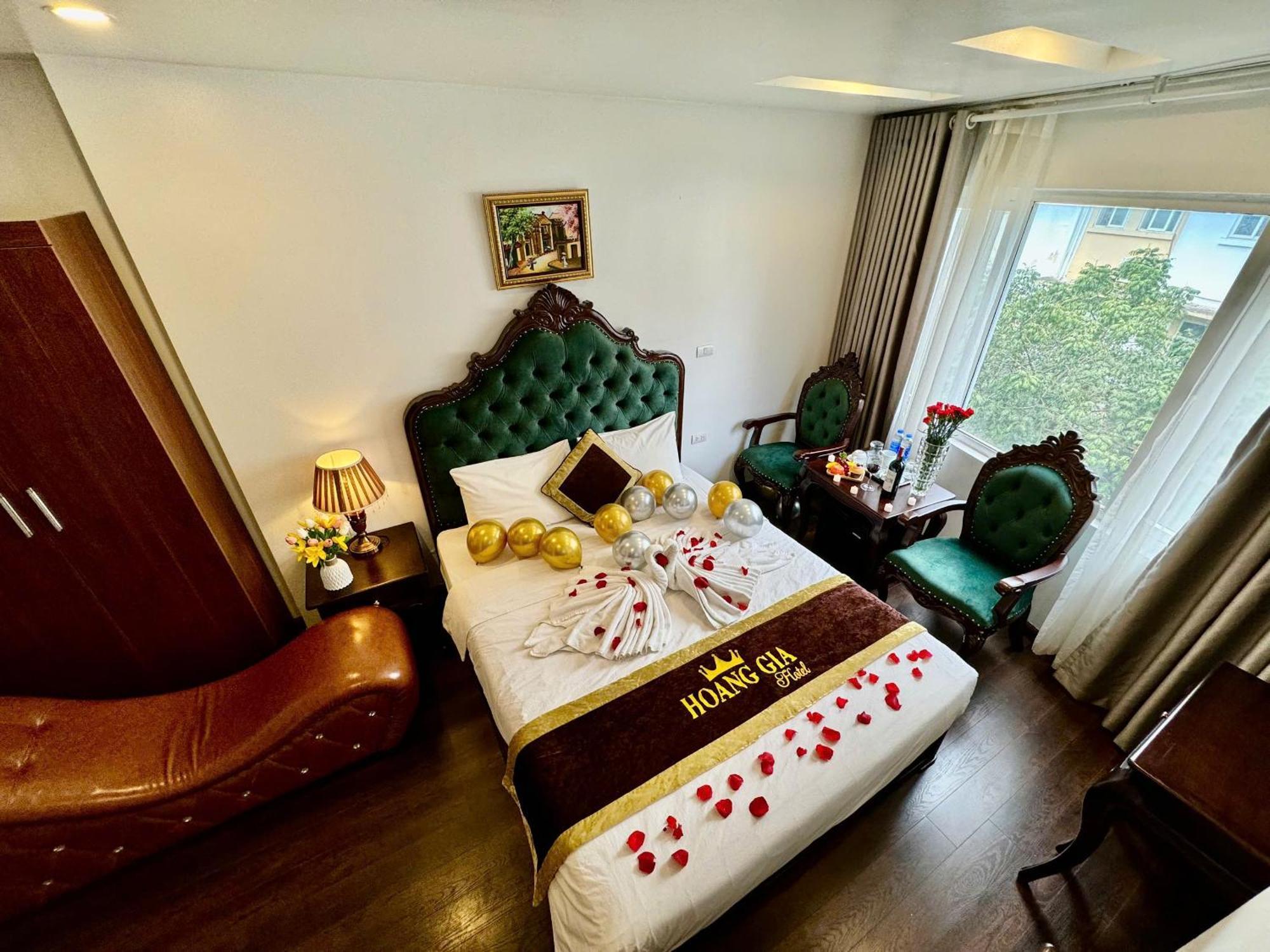 Hoang Gia Hotel Nhan Hoa Ханой Экстерьер фото