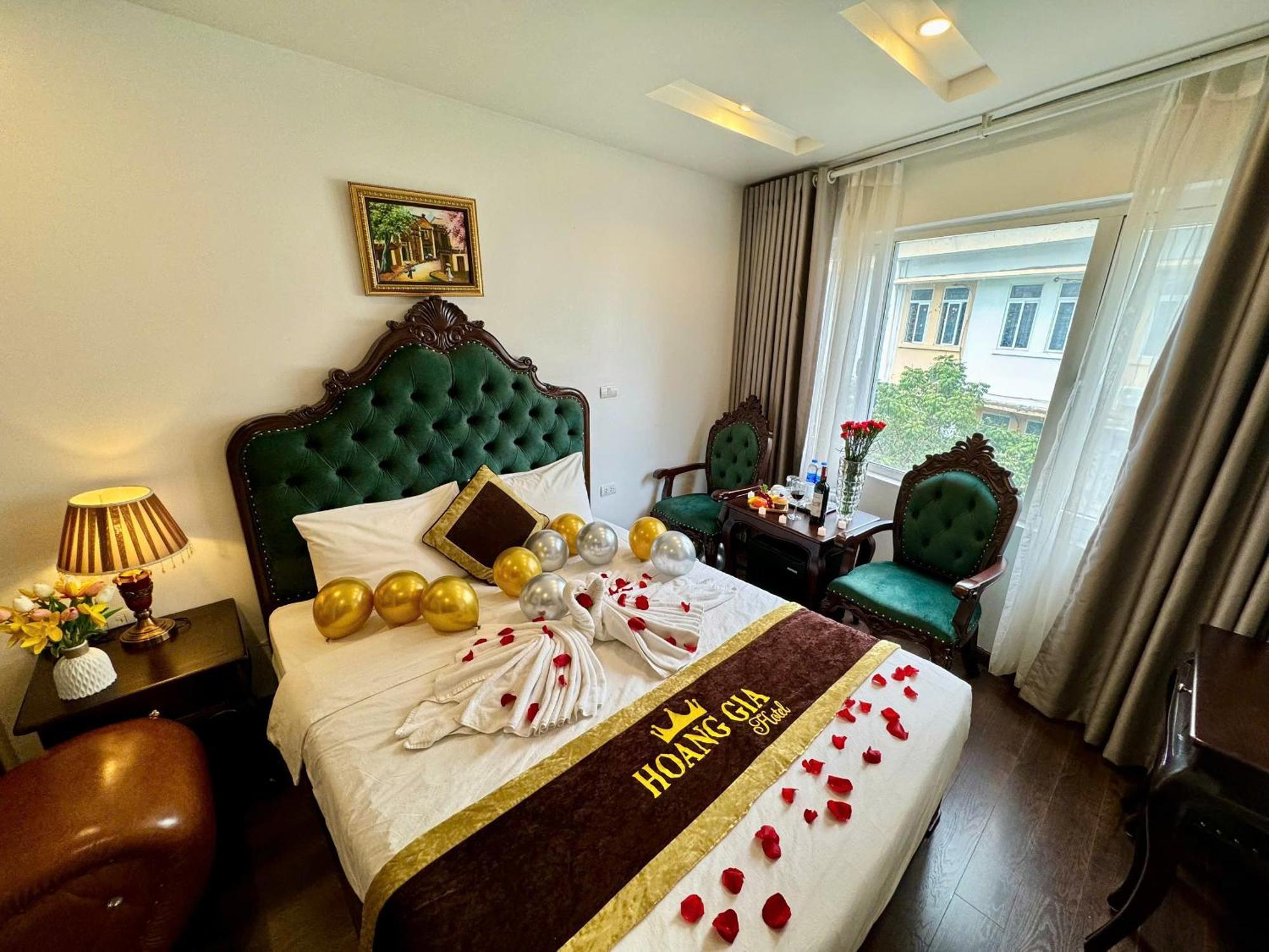 Hoang Gia Hotel Nhan Hoa Ханой Экстерьер фото